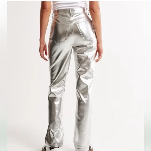 Abercrombie & Fitch 90’s Straight Ultra High Rise Faux Leather 27/4L NWT - Picture 6 of 9